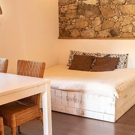 Quinta Dos Padres Santos, &