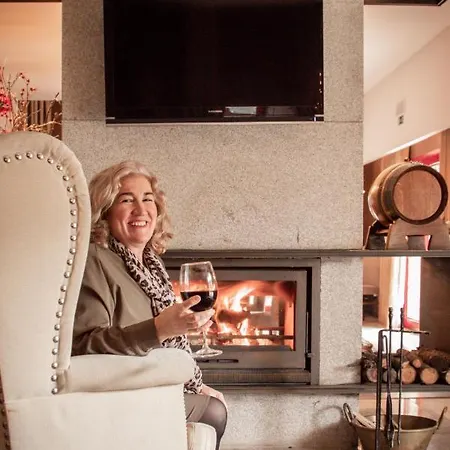 Quinta Dos Padres Santos, & Lantgård Lamego