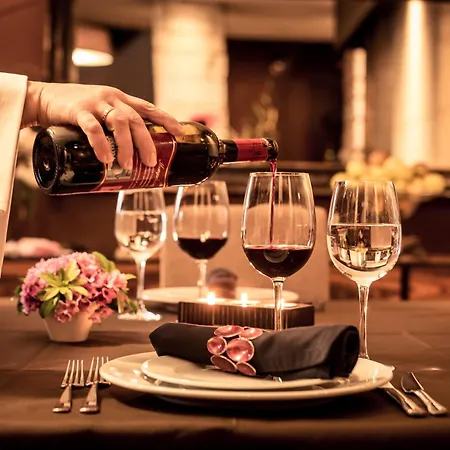 Lantgård Quinta Dos Padres Santos, & *