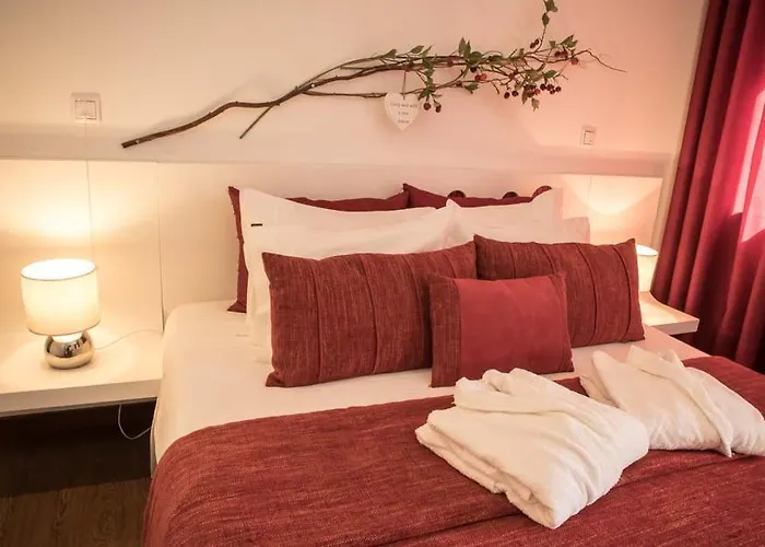 Quinta Dos Padres Santos, &